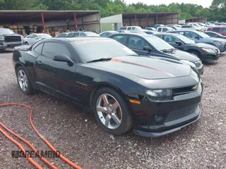 2015 Chevrolet Camaro LT z VIN 2G1FE1E3XF9242337, wystawiony jako IAAI lot #42321404 z przebiegiem 84 004 mil mil oraz . Historia ofert i sprzedaży dostępna na DreamBid. Obrazek 1.
