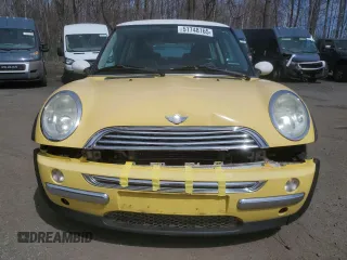 2003 MINI Hardtop z VIN WMWRC33453TE14621, wystawiony jako Copart lot #51748165 z przebiegiem 114 327 mil mil oraz Szkoda całkowita • Salvage title. Historia ofert i sprzedaży dostępna na DreamBid. Obrazek 5.