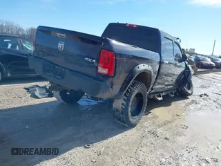 2013 Ram 1500 Express z VIN 1C6RR7KT2DS649040, wystawiony jako IAAI lot #41537501 z przebiegiem 161 469 mil mil oraz . Historia ofert i sprzedaży dostępna na DreamBid. Obrazek 4.