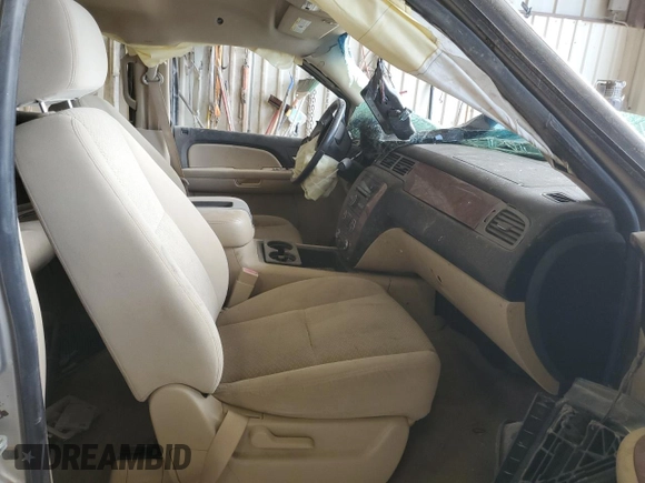 2007 Chevrolet Suburban LT with VIN 1GNFK16347J340159, listed as a Copart auction lot 68147024 with Not Provided miles and Non Repairable. Bid and sale history available at DreamBid. Image 7.