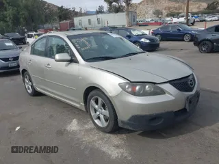2006 Mazda Mazda3 i with VIN JM1BK12F461421815, listed as a IAAI auction lot 41685316 with 191,746 mi miles. Bid and sale history available at carsss.com. Image 1.