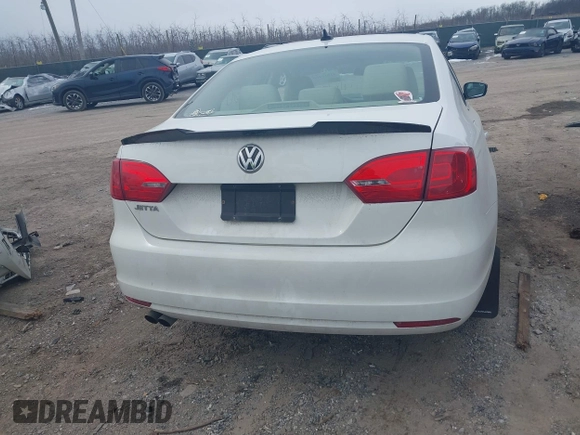 2013 Volkswagen Jetta Sedan SE w/Convenience/Sunroof with VIN 3VWBP7AJ0DM415159, listed as a IAAI auction lot 41615160 with 162,405 mi miles. Bid and sale history available at carsss.com. Image 16.