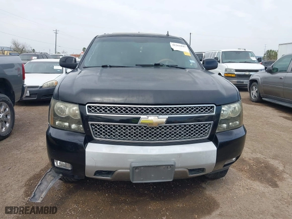 2010 Chevrolet Suburban LT with VIN 1GNUKJE39AR175422, listed as a IAAI auction lot 41561047 with 1 mi miles. Bid and sale history available at carsss.com. Image 12.
