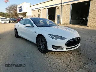 2015 Tesla Model S 85D with VIN 5YJSA1E4XFF110720, listed as a Copart auction lot 48694825 with Not Provided miles and Salvage Title. Bid and sale history available at carsss.com. Image 10.