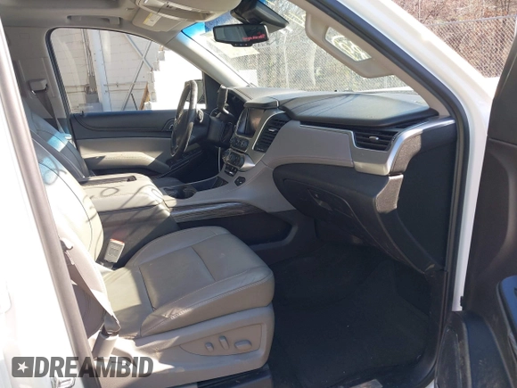 2016 Chevrolet Suburban LT with VIN 1GNSKHKCXGR206948, listed as a IAAI auction lot 41842774 with 190,935 mi miles. Bid and sale history available at carsss.com. Image 5.