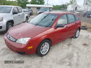 2005 Ford Focus S with VIN 3FAFP37N65R149521, listed as a IAAI auction lot 42023045 with 206,494 mi miles and . Bid and sale history available at carsss.com. Image 2.