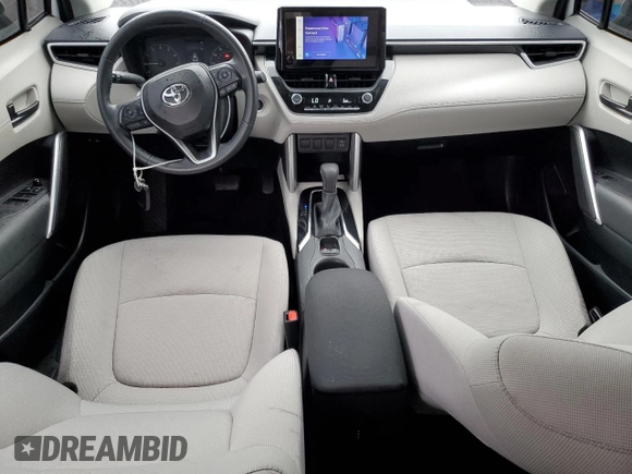 2023 Toyota Corolla Cross LE z VIN 7MUBAAAG5PV037601, wystawiony jako Copart lot #49168915 z przebiegiem 24 175 mil mil oraz Szkoda całkowita • Salvage title. Historia ofert i sprzedaży dostępna na DreamBid. Obrazek 8.