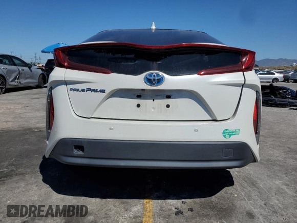 2017 Toyota Prius Plus with VIN JTDKARFP8H3039198, listed as a Copart auction lot 50724955 with 127,508 mi miles and Salvage title. Bid and sale history available at DreamBid. Image 6.