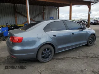 2013 Volkswagen Jetta SE with VIN 3VWDP7AJ0DM402064, listed as a Copart auction lot 55100605 with 177,818 mi miles and Non repairable. Bid and sale history available at DreamBid. Image 3.
