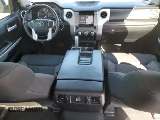 2014 Toyota Tundra SR5 z VIN 5TFEY5F16EX151726, wystawiony jako Copart lot #49416125 z przebiegiem 135 642 mil mil oraz Szkoda całkowita • Salvage title. Historia ofert i sprzedaży dostępna na DreamBid. Obrazek 8.