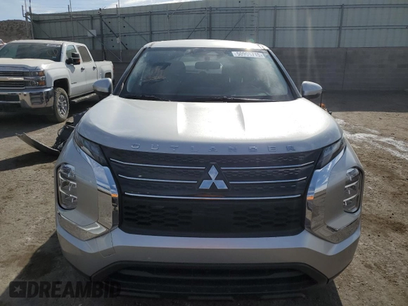 2024 Mitsubishi Outlander ES z VIN JA4J3UA84RZ056047, wystawiony jako Copart lot #50905715 z przebiegiem 24 714 mil mil oraz Szkoda całkowita • Salvage title. Historia ofert i sprzedaży dostępna na DreamBid. Obrazek 5.