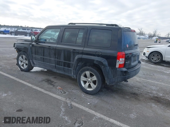 2014 Jeep Patriot Latitude with VIN 1C4NJRFBXED687701, listed as a IAAI auction lot 41399153 with 109,783 mi miles. Bid and sale history available at carsss.com. Image 3.