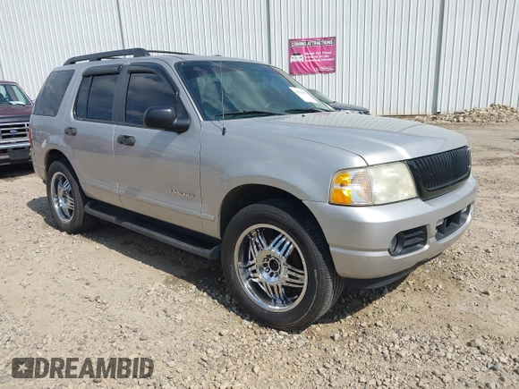 2005 Ford Explorer XLT with VIN 1FMZU73E35UB63135, listed as a IAAI auction lot 42704478 with 294,831 mi miles and . Bid and sale history available at DreamBid. Image 1.