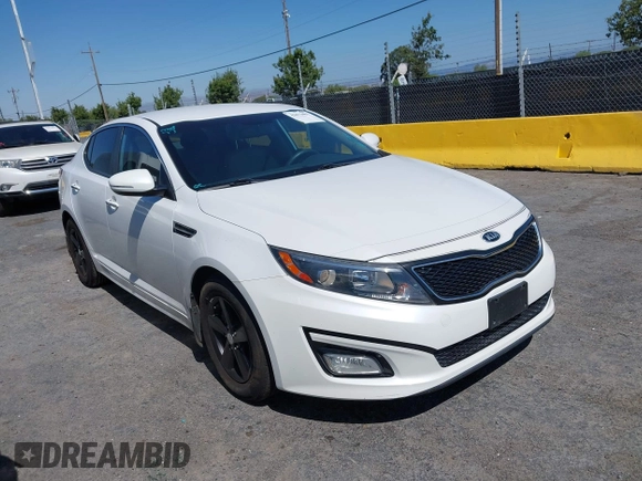 2015 Kia Optima LX z VIN KNAGM4A7XF5528918, wystawiony jako IAAI lot #42673801 z przebiegiem 132 968 mil mil oraz . Historia ofert i sprzedaży dostępna na DreamBid. Obrazek 1.