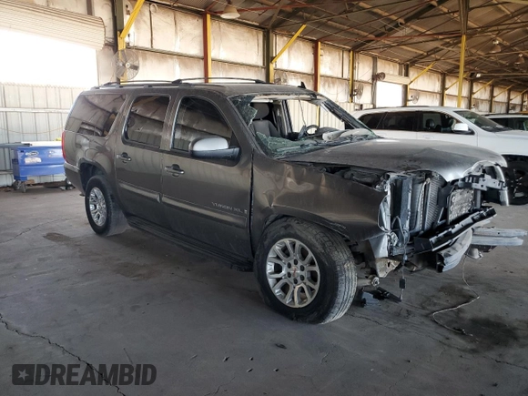 2008 GMC Yukon XL SLE w/3SA with VIN 1GKFC16038R263108, listed as a Copart auction lot 70296804 with 298,370 mi miles and Non Repairable. Bid and sale history available at carsss.com. Image 4.