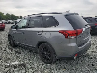2018 Mitsubishi Outlander SE with VIN JA4AD3A30JZ044185, listed as a Copart auction lot 60111175 with 147,288 mi miles and Salvage title. Bid and sale history available at DreamBid. Image 2.