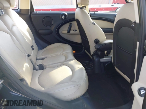 2014 MINI Countryman with VIN WMWZB3C50EWR42268, listed as a IAAI auction lot 41845750 with 117,192 mi miles and . Bid and sale history available at DreamBid. Image 8.