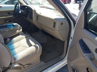2003 Chevrolet Silverado 1500 LS with VIN 2GCEC19T831244455, listed as a IAAI auction lot 41746907 with 353,603 mi miles. Bid and sale history available at carsss.com. Image 5.