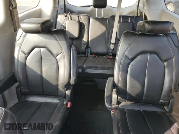 2020 Chrysler Voyager LXi z VIN 2C4RC1DG9LR256949, wystawiony jako Copart lot #44769975 z przebiegiem 182 839 mil mil oraz Czysty tytuł • Clean title. Historia ofert i sprzedaży dostępna na DreamBid. Obrazek 10.