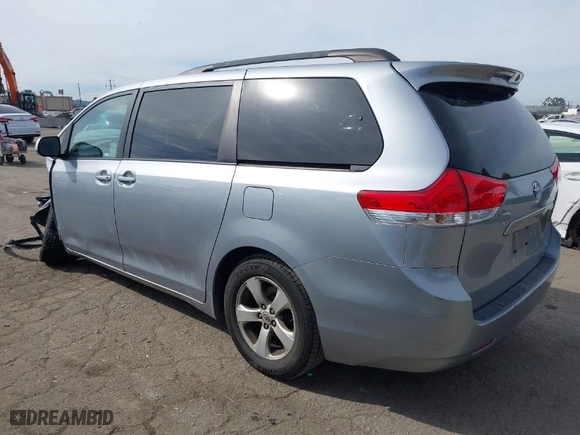 2014 Toyota Sienna LE AAS with VIN 5TDKK3DC0ES485124, listed as a IAAI auction lot 41690444 with 158,519 mi miles. Bid and sale history available at carsss.com. Image 3.