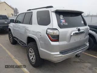 2010 Toyota 4Runner Trail with VIN JTEBU5JR3A5020489, listed as a IAAI auction lot 41255556 with 231,856 mi miles and . Bid and sale history available at DreamBid. Image 3.