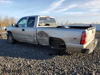 2006 Chevrolet Silverado 1500 LT1 with VIN 1GCEK19V46Z177854, listed as a Copart auction lot 87515875 with 193,619 mi miles and Salvage Title. Bid and sale history available at carsss.com. Image 2.