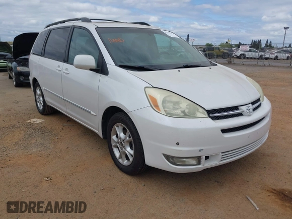 2004 Toyota Sienna XLE with VIN 5TDZA22CX4S141877, listed as a IAAI auction lot 42135971 with 219,688 mi miles. Bid and sale history available at carsss.com. Image 1.