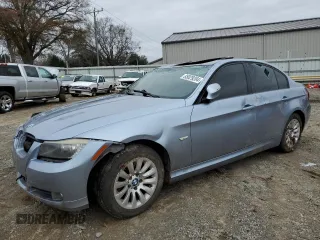2009 BMW 3 Series 328i z VIN WBAPH77569NM27312, wystawiony jako Copart lot #44302435 z przebiegiem 155 572 mil mil oraz Szkody całkowita. Historia ofert i sprzedaży dostępna na DreamBid. Obrazek 1.