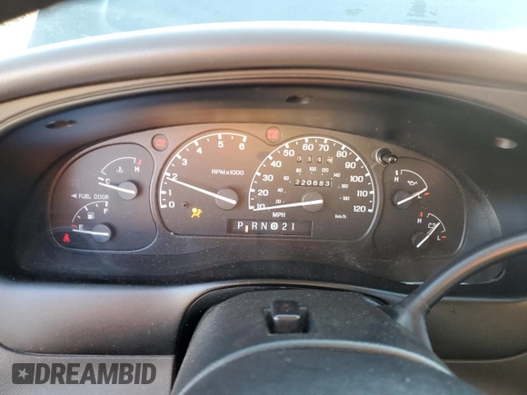 1999 Ford Explorer XL with VIN 1FMZU34X8XUC31019, listed as a Copart auction lot 87831635 with 220,683 mi miles and Salvage title. Bid and sale history available at DreamBid. Image 9.