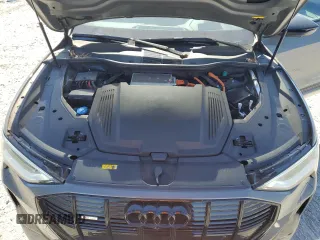 2023 Audi e-tron Chronos with VIN WA1VABGE2PB025202, listed as a Copart auction lot 89198375 with 6,980 mi miles and Salvage title. Bid and sale history available at DreamBid. Image 12.