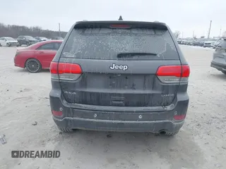 2017 Jeep Grand Cherokee Laredo with VIN 1C4RJFAG3HC742986, listed as a IAAI auction lot 41386220 with 200,456 mi miles. Bid and sale history available at carsss.com. Image 16.