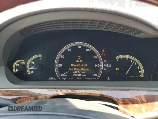 2008 Mercedes-Benz S 550 with VIN WDDNG71XX8A206492, listed as a Copart auction lot 48831245 with 205,849 mi miles and Salvage Title. Bid and sale history available at DreamBid. Image 9.
