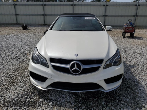 2016 Mercedes-Benz E 400 with VIN WDDKK6FF4GF318508, listed as a Copart auction lot 49777505 with 64,369 mi miles and Salvage Title. Bid and sale history available at carsss.com. Image 5.
