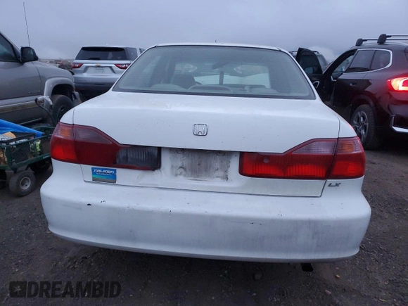 1999 Honda Accord LX с VIN JHMCG5540XC034223, выставлен на аукционе Copart как лот 83922254 с пробегом Не указан миль и Списание • Salvage title. История ставок и продаж доступна на DreamBid. Изображение 6.