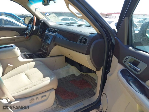 2007 GMC Yukon XL Denali with VIN 1GKFK668X7J284508, listed as a IAAI auction lot 41764795 with 142,030 mi miles. Bid and sale history available at carsss.com. Image 5.