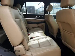 2017 Ford Explorer XLT с VIN 1FM5K8D89HGA92626, выставлен на аукционе Copart как лот 56762165 с пробегом 145 886 миль миль и На запчасти • Non repairable. История ставок и продаж доступна на DreamBid. Изображение 11.
