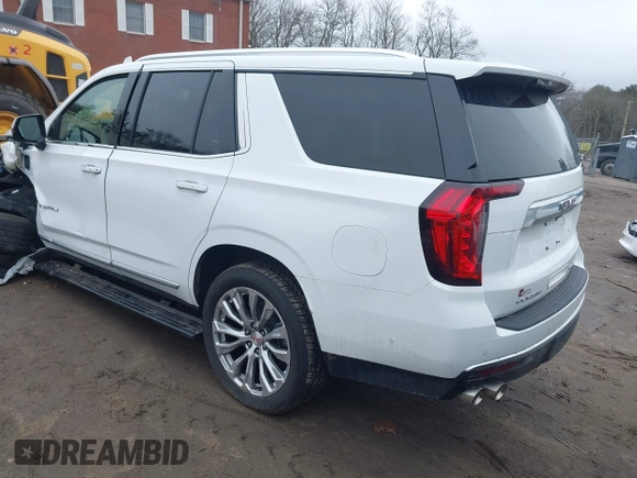 2024 GMC Yukon Denali with VIN 1GKS2DKL4RR386288, listed as a IAAI auction lot 41720262 with 5,736 mi miles. Bid and sale history available at carsss.com. Image 3.