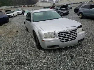 2007 Chrysler 300 with VIN 2C3KA43R57H821192, listed as a Copart auction lot 46125545 with 106,717 mi miles and Salvage Title. Bid and sale history available at carsss.com. Image 11.