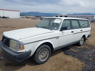 1990 Volvo 240 with VIN YV1AA8855L1855012, listed as a IAAI auction lot 42533844 with 317,063 mi miles and . Bid and sale history available at DreamBid. Image 2.
