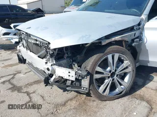 2020 Mercedes-Benz C 300 с VIN WDDWF8DB7LR526991, выставлен на аукционе IAAI как лот 40438514 с пробегом 49 781 миль миль и . История ставок и продаж доступна на DreamBid. Изображение 18.