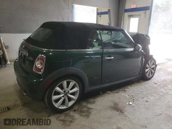 2011 MINI Convertible с VIN WMWZN3C5XBTZ89537, выставлен на аукционе Copart как лот 44161315 с пробегом Не указан миль и Чистый • Clean title. История ставок и продаж доступна на DreamBid. Изображение 3.