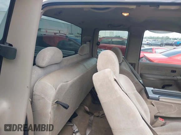 2002 Chevrolet Silverado 1500 LS with VIN 2GCEC19V121316306, listed as a IAAI auction lot 42128142 with 205,673 mi miles and . Bid and sale history available at DreamBid. Image 8.