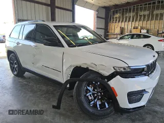 2024 Jeep Grand Cherokee Altitude with VIN 1C4RJGAG9R8546562, listed as a Copart auction lot 79748194 with 15,411 mi miles and Clean title. Bid and sale history available at DreamBid. Image 4.