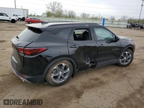 2024 Chevrolet Blazer LT z VIN 3GNKBCR47RS258104, wystawiony jako Copart lot #54824135 z przebiegiem 7 683 mil mil oraz Szkoda całkowita • Salvage title. Historia ofert i sprzedaży dostępna na DreamBid. Obrazek 3.