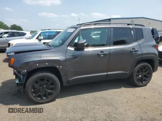 2019 Jeep Renegade Latitude z VIN ZACNJBBB4KPJ78596, wystawiony jako Copart lot #59554335 z przebiegiem Nie podano mil oraz Szkoda całkowita • Salvage title. Historia ofert i sprzedaży dostępna na DreamBid. Obrazek 1.