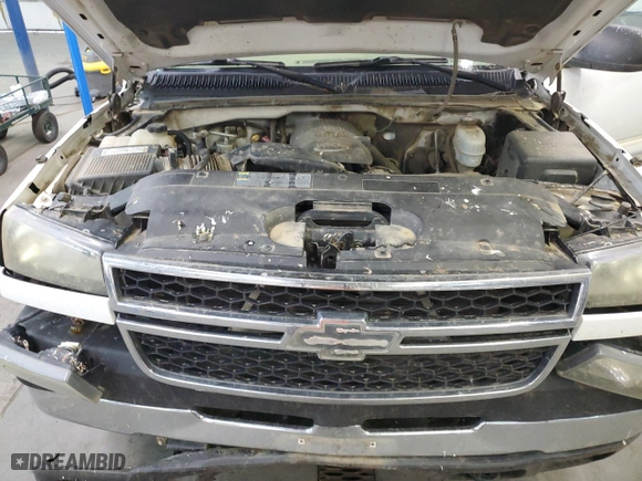 2007 Chevrolet Silverado 2500HD Classic Work Truck with VIN 1GCHK24UX7E186570, listed as a Copart auction lot 79755624 with 0 mi miles and Salvage Title. Bid and sale history available at carsss.com. Image 11.
