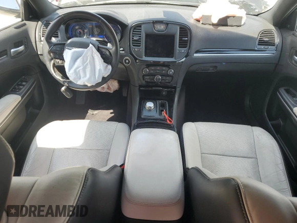 2019 Chrysler 300 with VIN 2C3CCABG8KH508305, listed as a Copart auction lot 53544525 with 112,800 mi miles and Non Repairable. Bid and sale history available at carsss.com. Image 8.