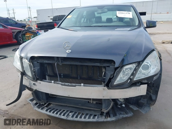 2011 Mercedes-Benz E-Class E 350 Luxury with VIN WDDHF5GB3BA276245, listed as a IAAI auction lot 42062138 with 112,979 mi miles. Bid and sale history available at carsss.com. Image 6.