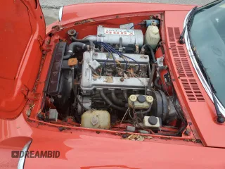 1975 Alfa Romeo Spider z VIN AR3047546, wystawiony jako Copart lot #74561034 z przebiegiem 59 884 mil mil oraz Szkoda całkowita • Salvage title. Historia ofert i sprzedaży dostępna na DreamBid. Obrazek 11.