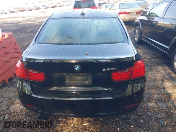 2015 BMW 3 Series 328i with VIN WBA3A5C59FF609332, listed as a IAAI auction lot 41994091 with 194,245 mi miles. Bid and sale history available at carsss.com. Image 16.